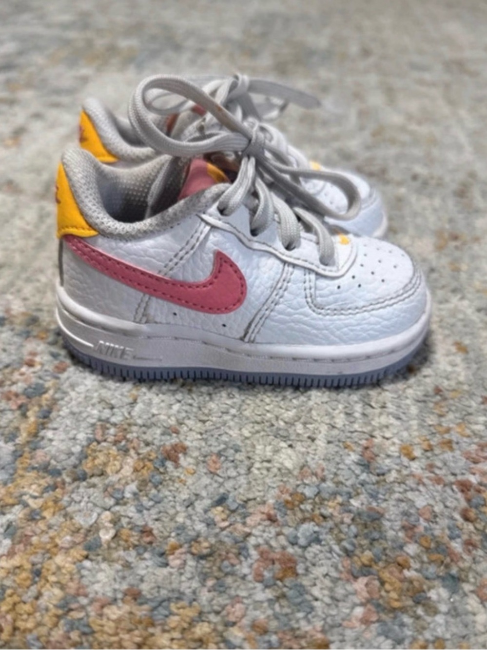 Nike Kids White Sneakers with Pink Swoosh and Yellow Heel Tab 4c